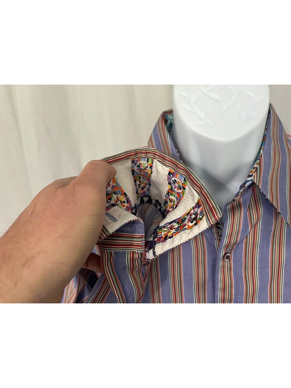 Robert Graham Men's Blue Red Green Striped Long Sleeve Shirt Medium M